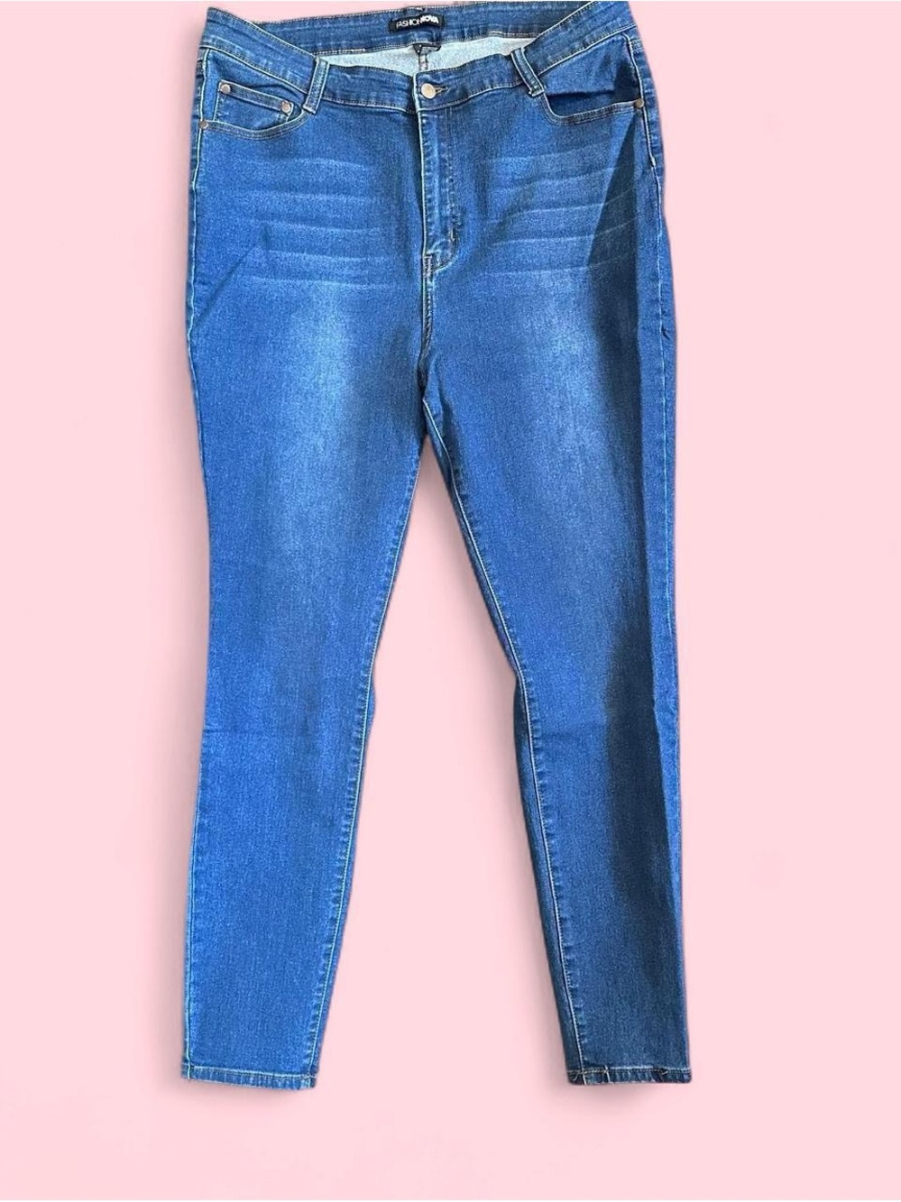 Fashion Nova Skinny Jeans in Medium Blue